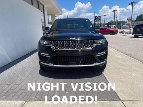 2022 Jeep Grand Cherokee Summit