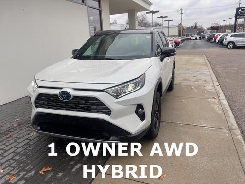 2020 Toyota RAV4 Hybrid SE