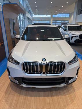 Mineral White Metallic 2026 BMW X1 xDrive28i