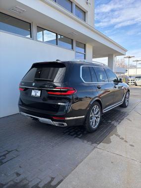 2024 BMW X7 xDrive40i