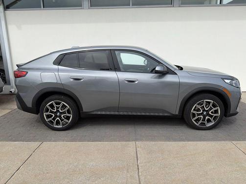 Skyscraper Grey Metallic 2025 BMW X2 xDrive28i