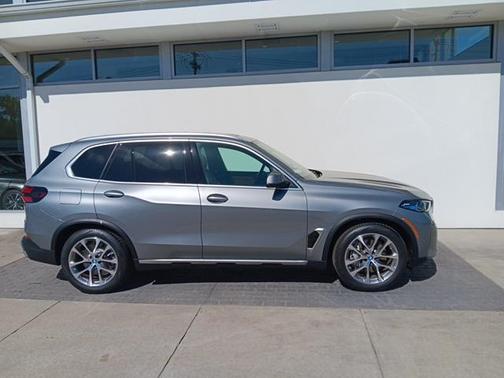 2025 BMW X5 PHEV xDrive50e
