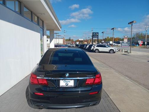 2013 BMW 750 i xDrive