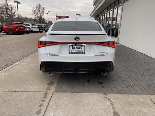 2022 Lexus IS 350 Base