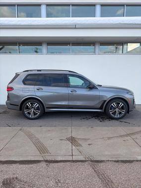 2026 BMW X7 M60i