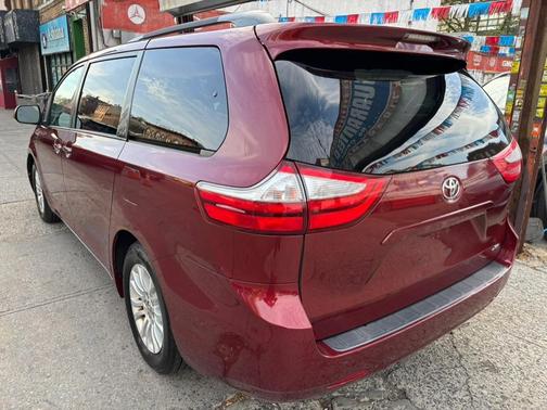 2016 Toyota Sienna Limited