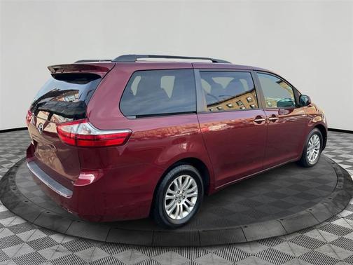 2016 Toyota Sienna Limited