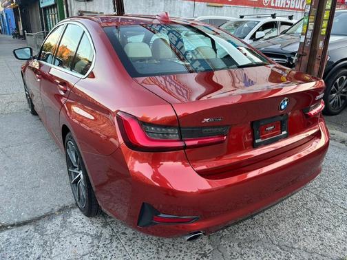 2019 BMW 330 xDrive