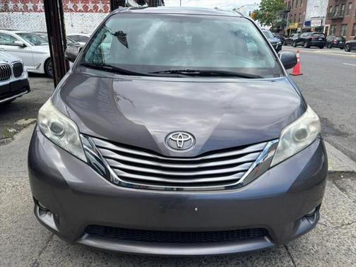 2015 Toyota Sienna XLE Premium
