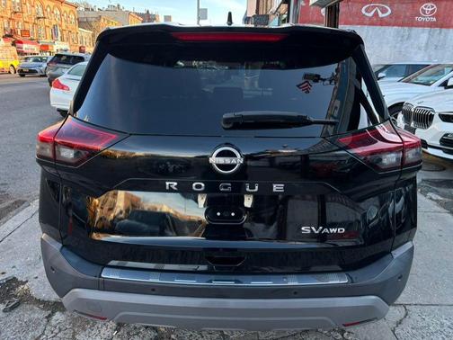 2022 Nissan Rogue SV