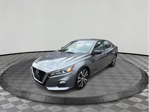 2020 Nissan Altima SR FWD