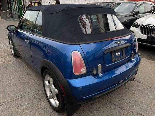 2006 MINI Cooper Base