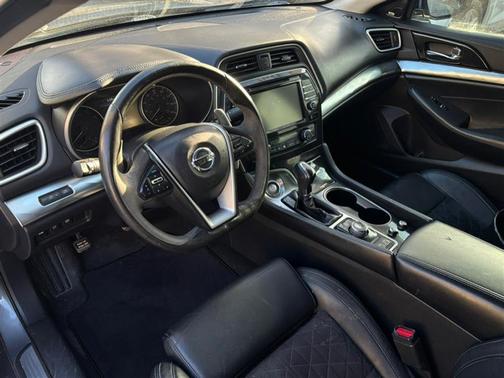 2017 Nissan Maxima 3.5 SR