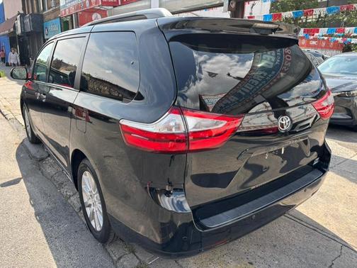 2016 Toyota Sienna Limited
