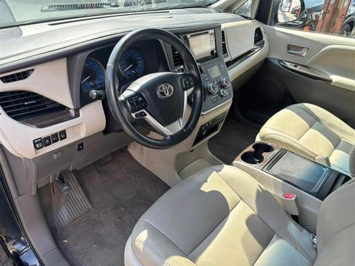 2016 Toyota Sienna Limited
