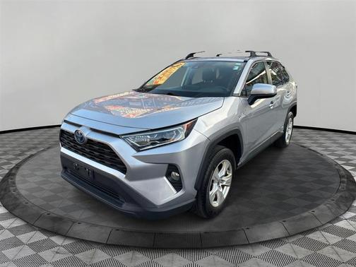 Silver Sky Metallic 2021 Toyota RAV4 Hybrid XLE