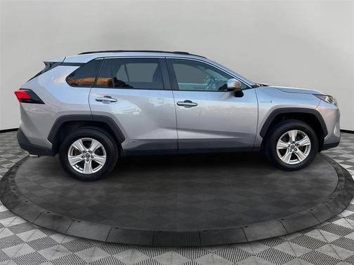 Silver Sky Metallic 2021 Toyota RAV4 Hybrid XLE