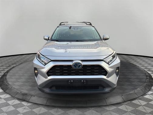 Silver Sky Metallic 2021 Toyota RAV4 Hybrid XLE