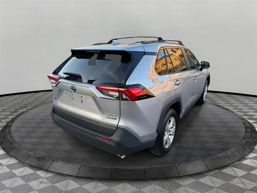 Silver Sky Metallic 2021 Toyota RAV4 Hybrid XLE