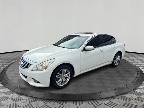 2013 INFINITI G37x Base