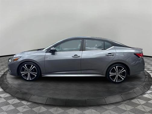 Gun Metallic 2020 Nissan Sentra SR