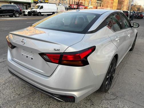 2020 Nissan Altima SR FWD