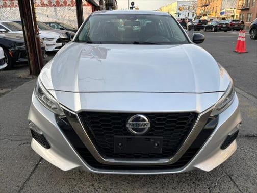 2020 Nissan Altima SR FWD