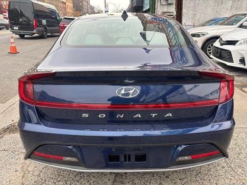 2021 Hyundai SONATA SE