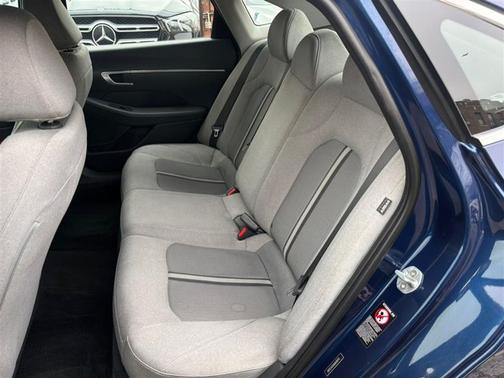 2021 Hyundai SONATA SE