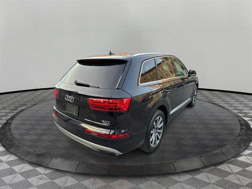 Night Black 2018 Audi Q7 3.0T Premium Plus