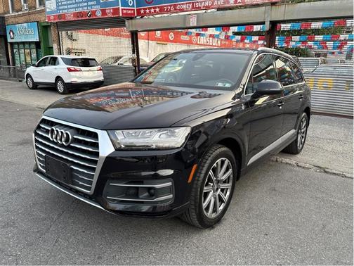 Night Black 2018 Audi Q7 3.0T Premium Plus