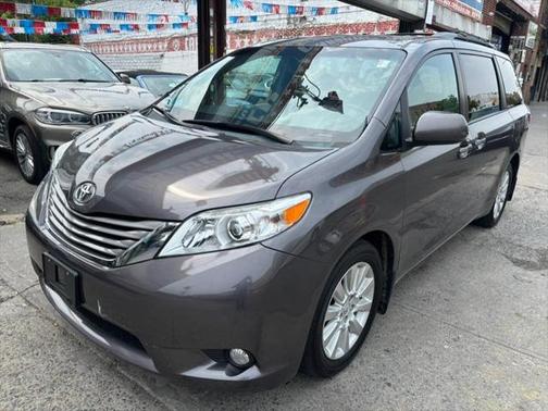 2015 Toyota Sienna XLE Premium