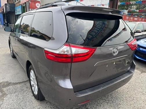 2015 Toyota Sienna XLE Premium