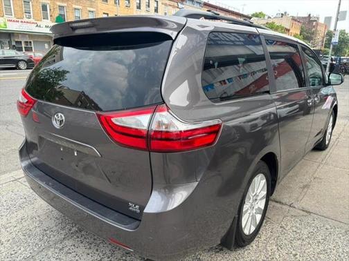 2015 Toyota Sienna XLE Premium