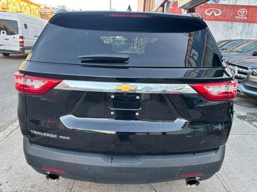 2021 Chevrolet Traverse LS