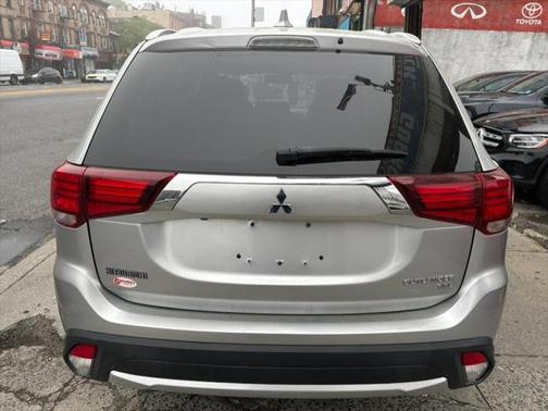 2018 Mitsubishi Outlander SEL