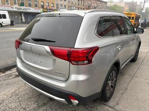 2018 Mitsubishi Outlander SEL