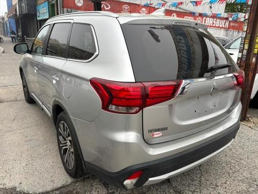 2018 Mitsubishi Outlander SEL