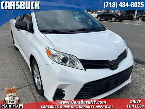 2020 Toyota Sienna SE