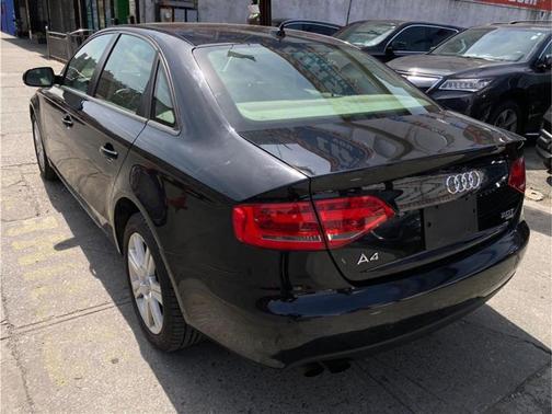 2010 Audi A4 2.0T Premium quattro