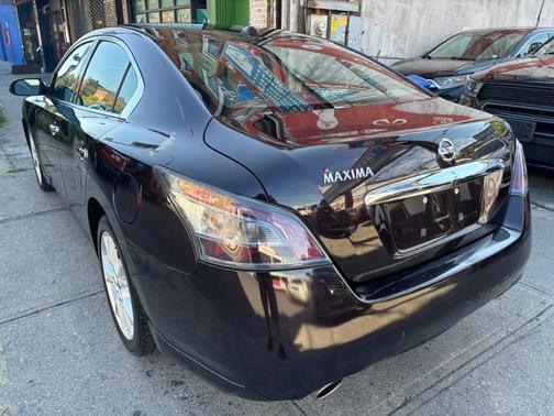 2014 Nissan Maxima SV