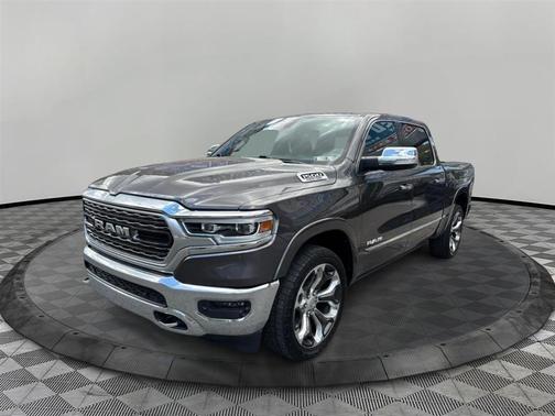 Granite Crystal Metallic Clearcoat 2019 RAM 1500 Limited