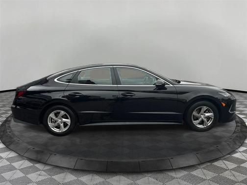Onyx Black 2023 Hyundai SONATA SE