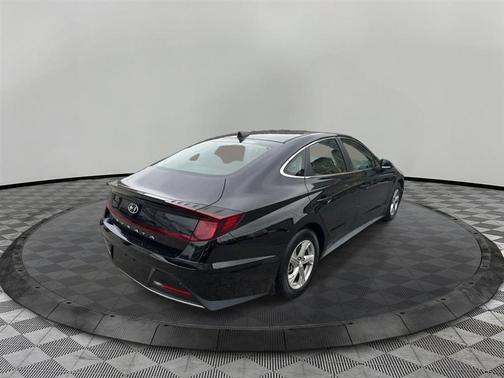 Onyx Black 2023 Hyundai SONATA SE