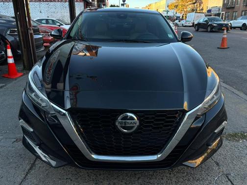 2021 Nissan Altima 2.5 SV