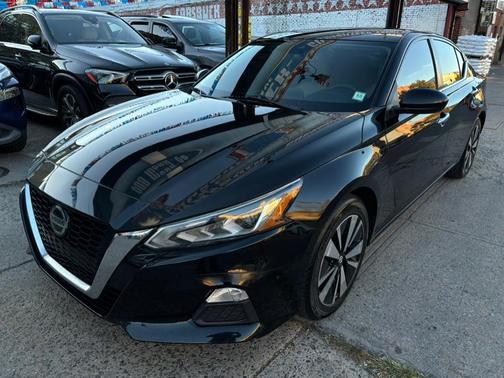 2021 Nissan Altima 2.5 SV