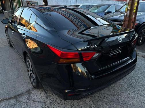 2021 Nissan Altima 2.5 SV