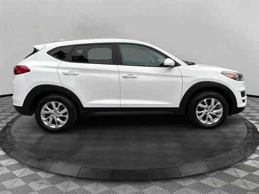 Dazzling White 2019 Hyundai TUCSON Value
