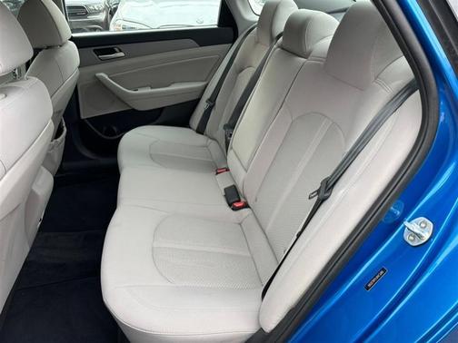 2018 Hyundai SONATA SEL