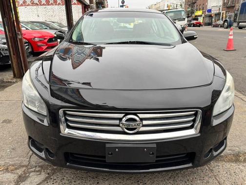2012 Nissan Maxima SV